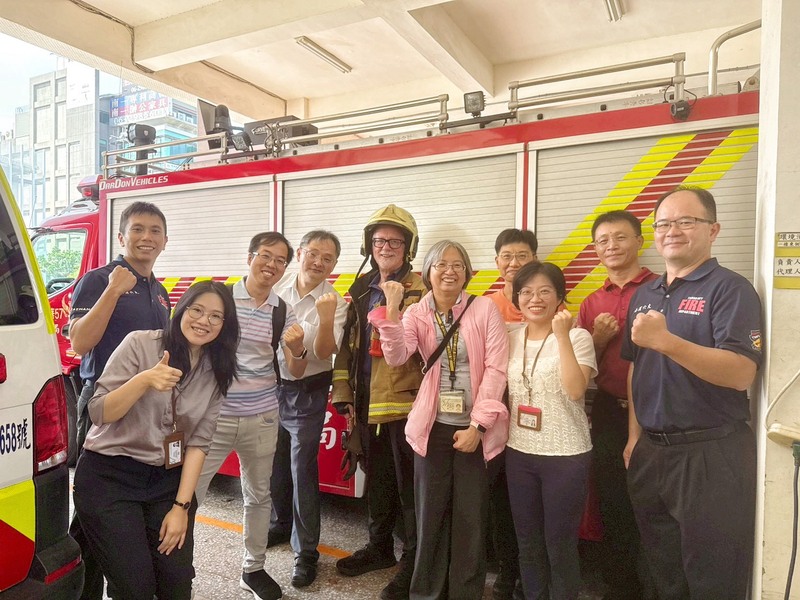 114/10/17High-Rise Rescue: How Firefighters Save Trapped Individuals圖片(另開新視窗)