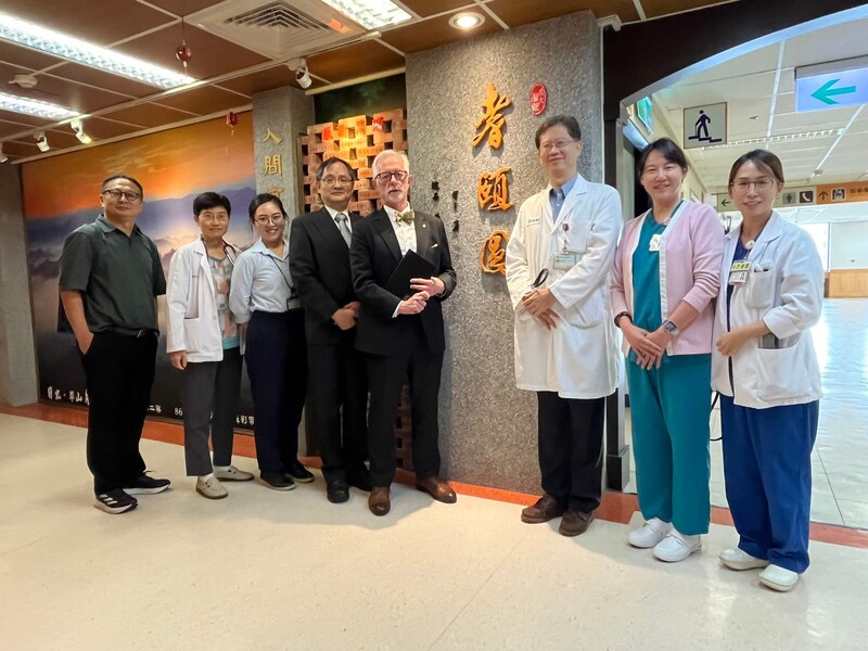 113/10/22Dr. Kenneth Rockwood交流參訪圖片(另開新視窗)